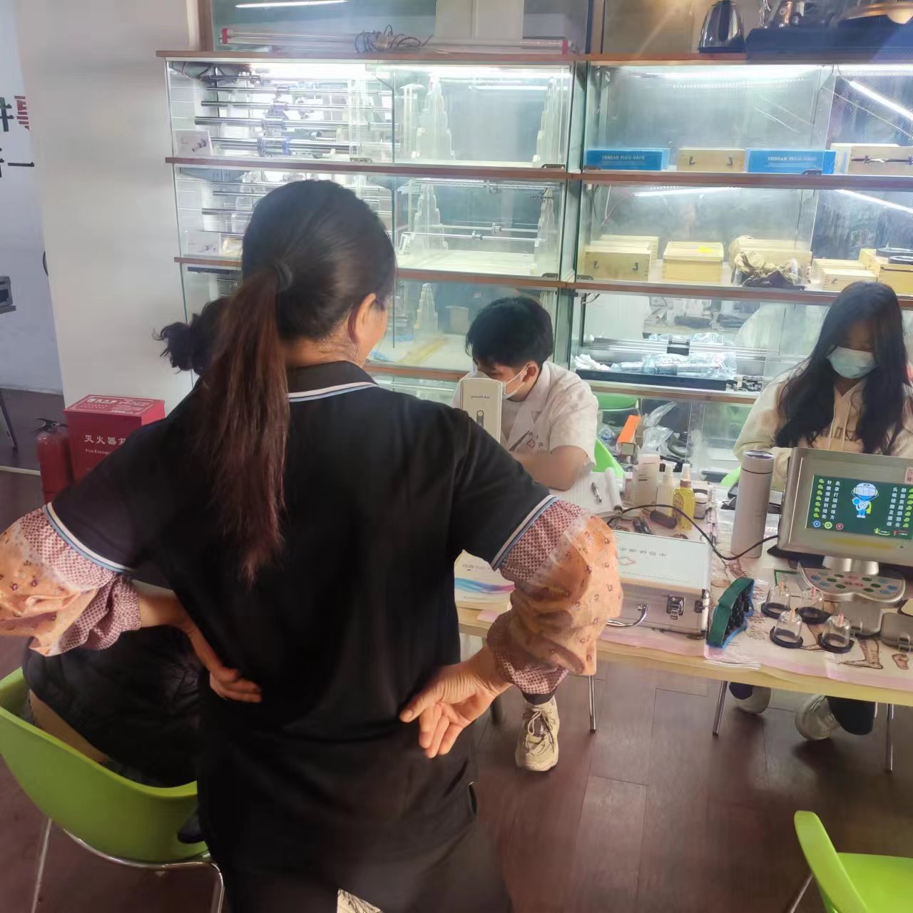關(guān)懷備至！漢藝精工組織職工健康體檢！